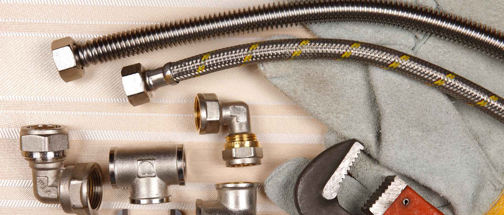 Emergency plumbers TW18